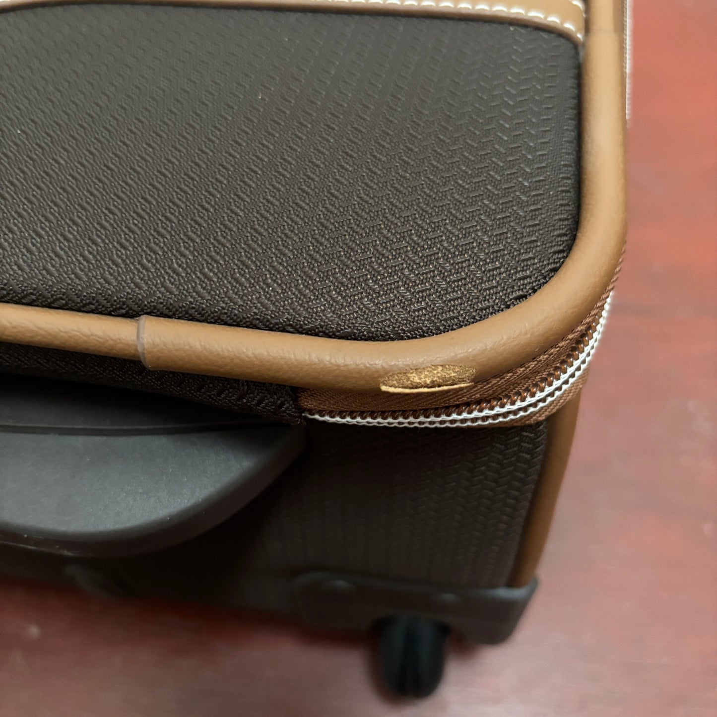 DELSEY CHATELET AIR 2.0 UNDER-SEAT BAG BROWN