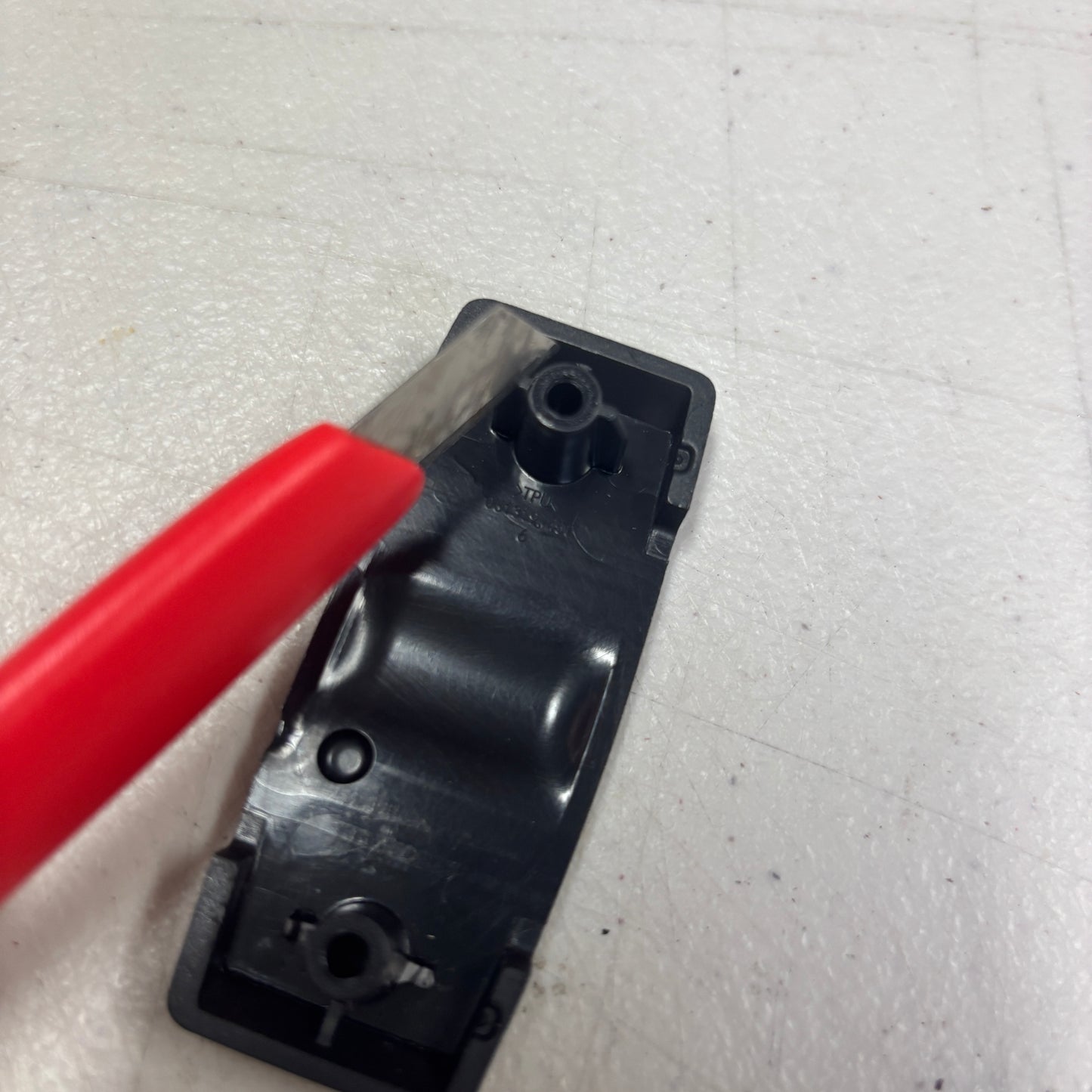SAMSONITE COSMOLITE SET OF 2 HINGES OU1218.470 OR OU1319.450