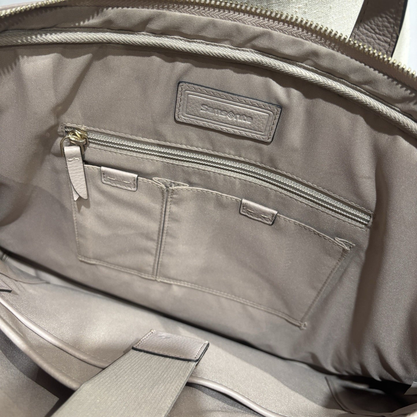 Samsonite Leather Highline Bailhandle Laptop Briefcase
