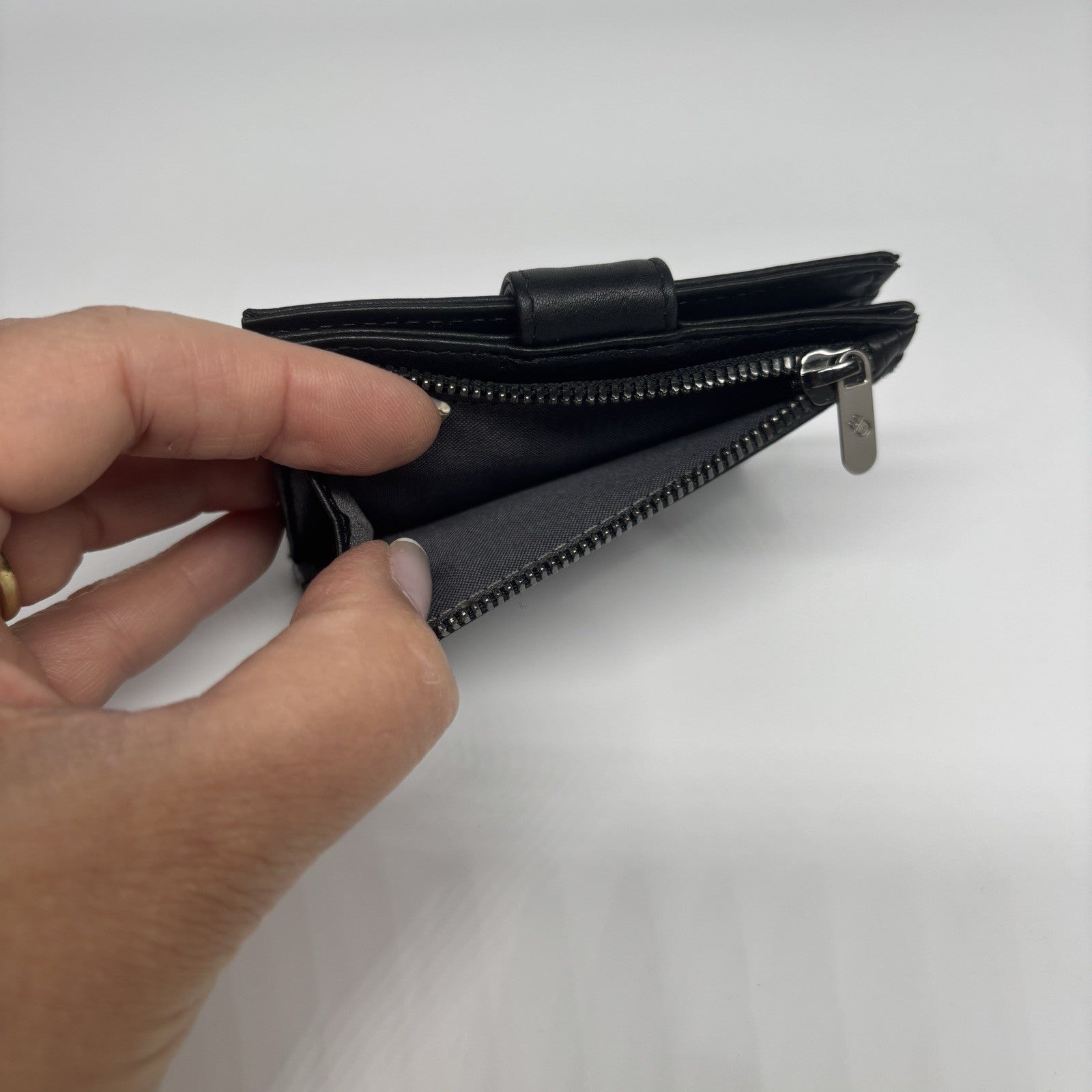 Genuine Mandarina Duck RFID Leather Wallet Downtown Black