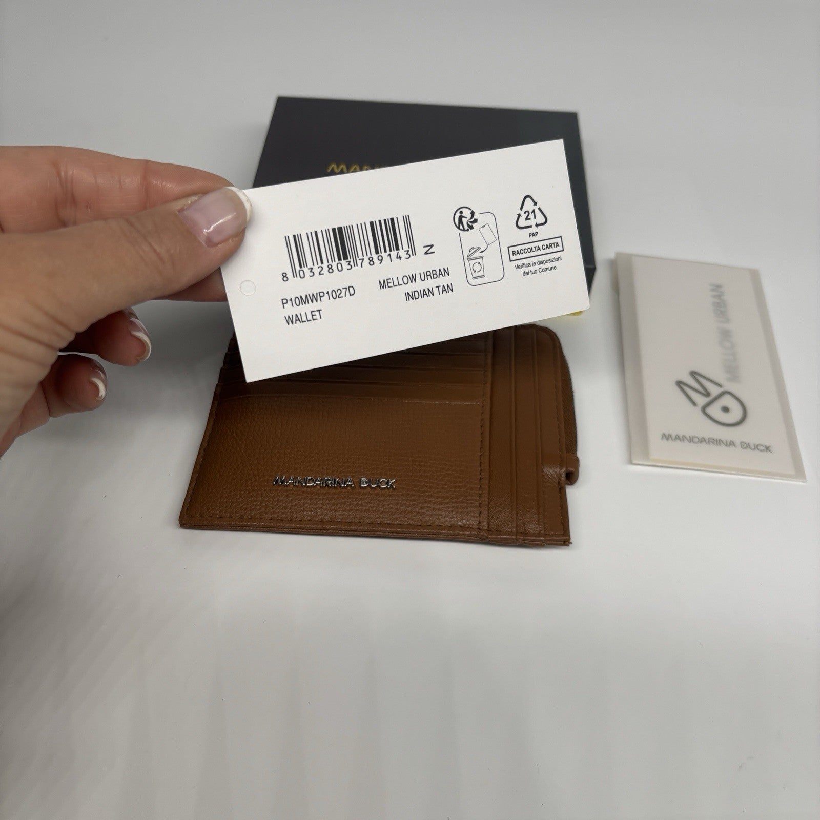 Genuine Mandarina Duck Mellow Urban RFID Leather Card Holder Indian Tan