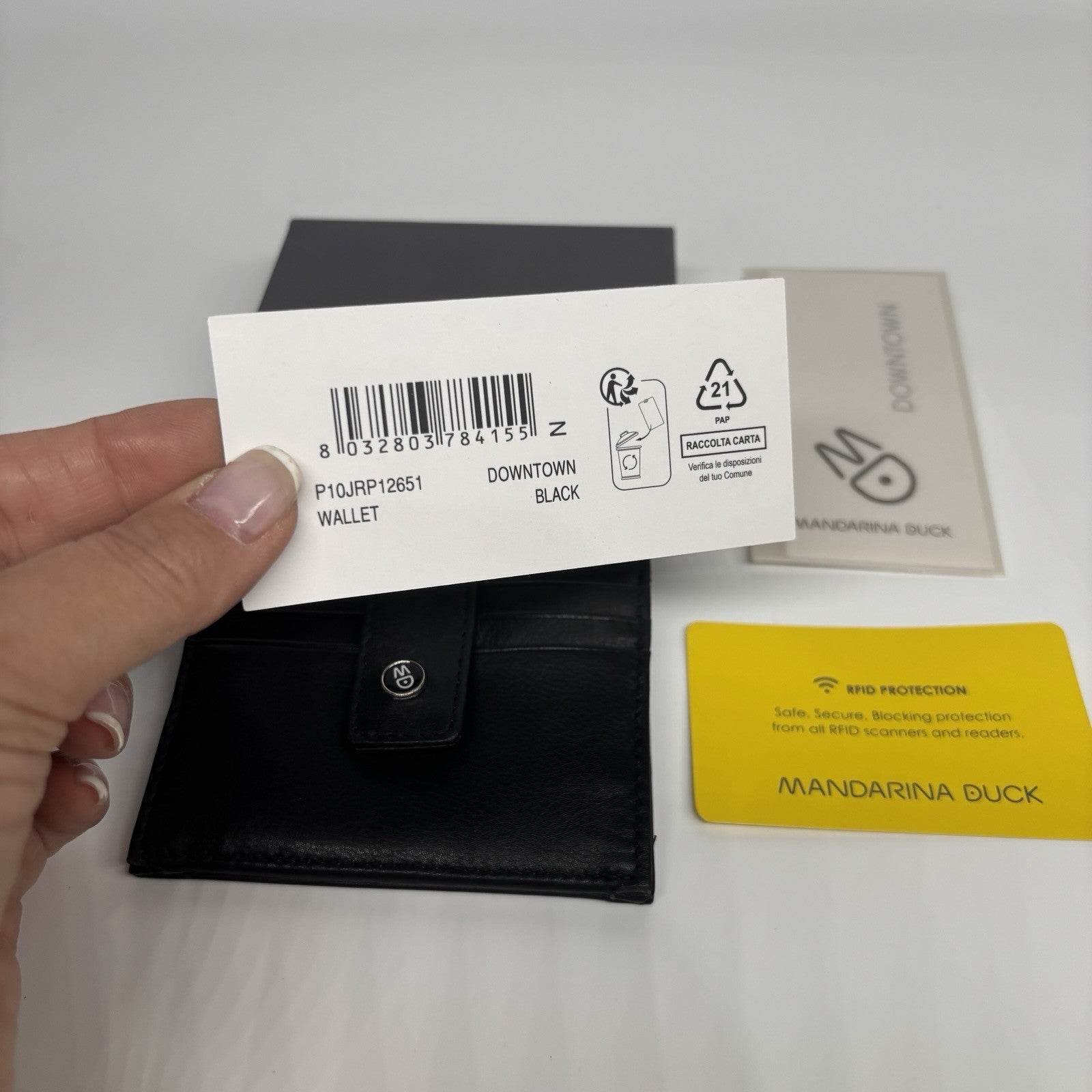 Genuine Mandarina Duck RFID Leather Wallet Downtown Black