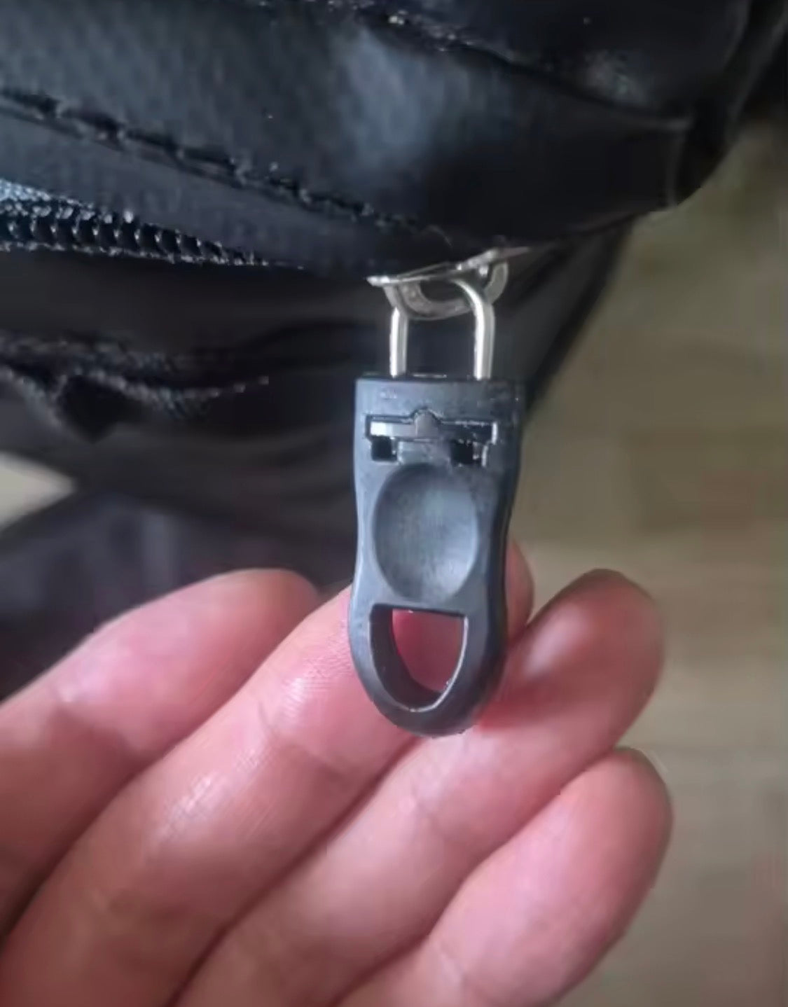 REPLACEMENT ZIPPER PULLERS