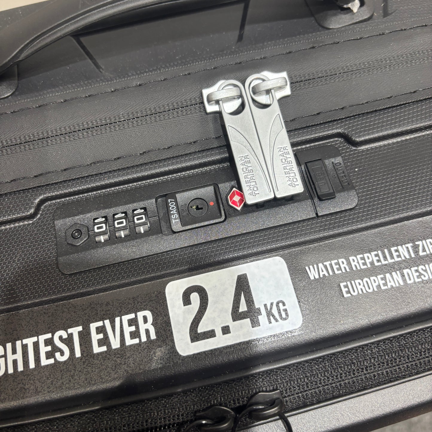 AMERICAN TOURISTER AIRCONIC FRONT OPENING 55CM SPARE PARTS KIT BLACK